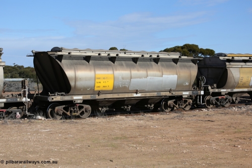 130704 0477
Kyancutta, HAN type bogie grain hopper waggon HAN 45, one of sixty eight units built by South Australian Railways Islington Workshops between 1969 and 1973 as the HAN type for the Eyre Peninsula system.
Keywords: HAN-type;HAN45;1969-73/68-45;SAR-Islington-WS;