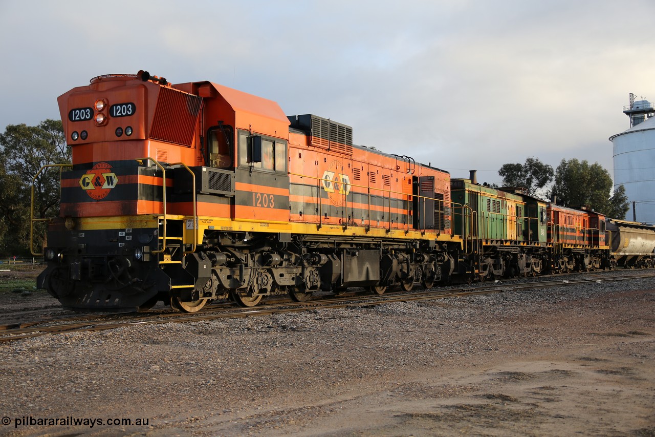 130705 0539
Lock, grain train loading in progress with the Viterra fast flow auger in the distance, the train with 1203, 846 and 859 is about to split and shunt half the consist onto the mainline. 5th of July 2013.
Keywords: 1200-class;1203;Clyde-Engineering-Granville-NSW;EMD;G12C;65-427;A-class;A1513;