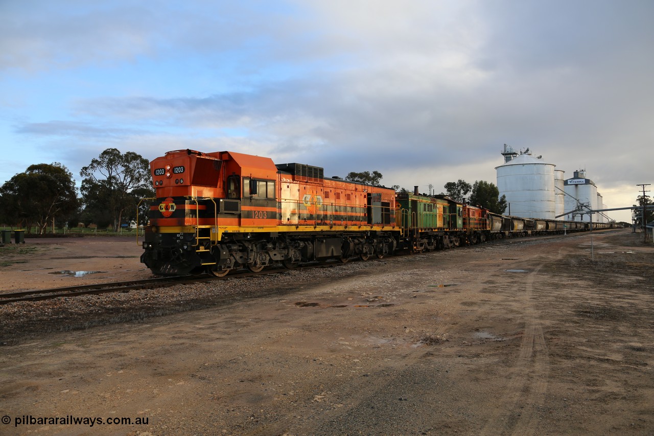 130705 0548
Lock, grain train loading in progress with the Viterra fast flow auger in the distance, the train with 1203, 846 and 859 is about to split and shunt half the consist onto the mainline. 5th of July 2013.
Keywords: 1200-class;1203;Clyde-Engineering-Granville-NSW;EMD;G12C;65-427;A-class;A1513;