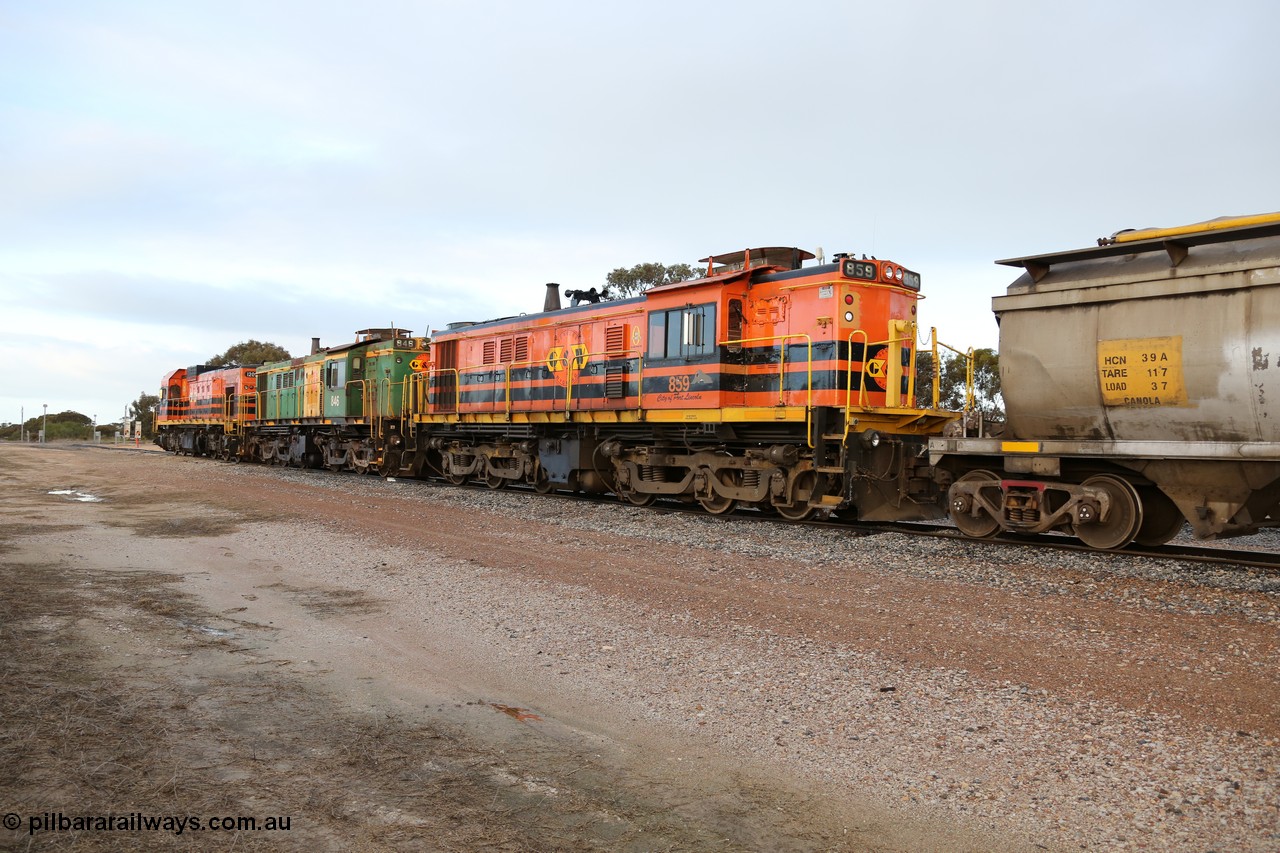 130705 0579
Lock, grain train shunting with 1203, 846 and 859 pushing back down the mainline with a loaded cut of grain waggons. 5th of July 2013.
Keywords: 830-class;859;AE-Goodwin;ALCo;DL531;84137;