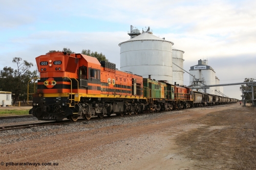 130705 0586
Lock, located at the 148.5 km and originally named Terre when opened in May 1913, later renamed to Lock in December 1921. From the left background is the Ascom silo complex (Block 5), then blocks 2, 1 and 3, the train is on the mainline with the horizontal bunker (Block 4) on the right. 5th of July 2013.
Keywords: 1200-class;1203;Clyde-Engineering-Granville-NSW;EMD;G12C;65-427;A-class;A1513;
