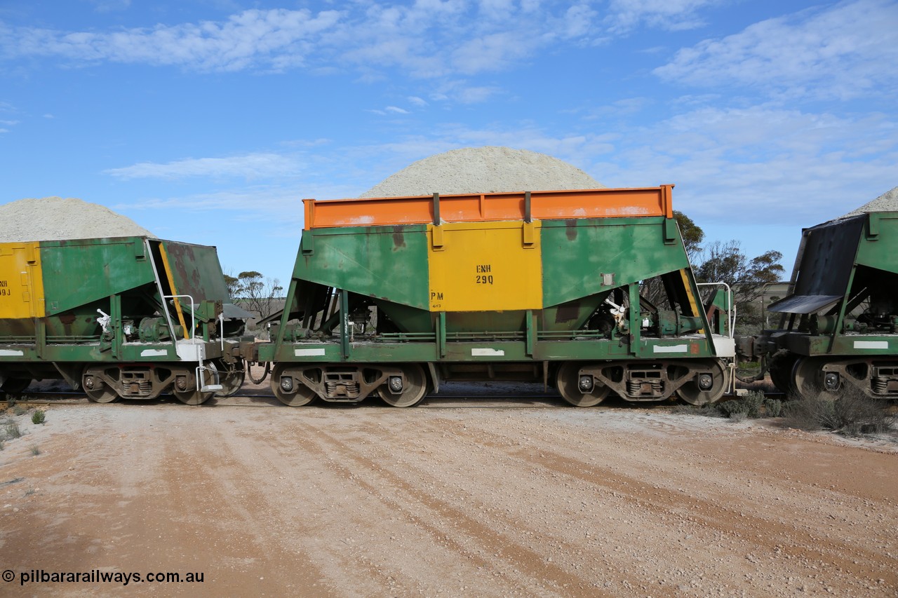 130708 0746
Charra, originally an Kinki Sharyo built NH type for the NAR now coded ENH type ENH 29 Q, with hungry boards painted in corporate orange of Genesee Wyoming, loaded with gypsum, [url=https://goo.gl/maps/fnkK0]Charoban Rd grade crossing, 477.8 km[/url].
Keywords: ENH-type;ENH29;Kinki-Sharyo-Japan;NH-type;NH929;