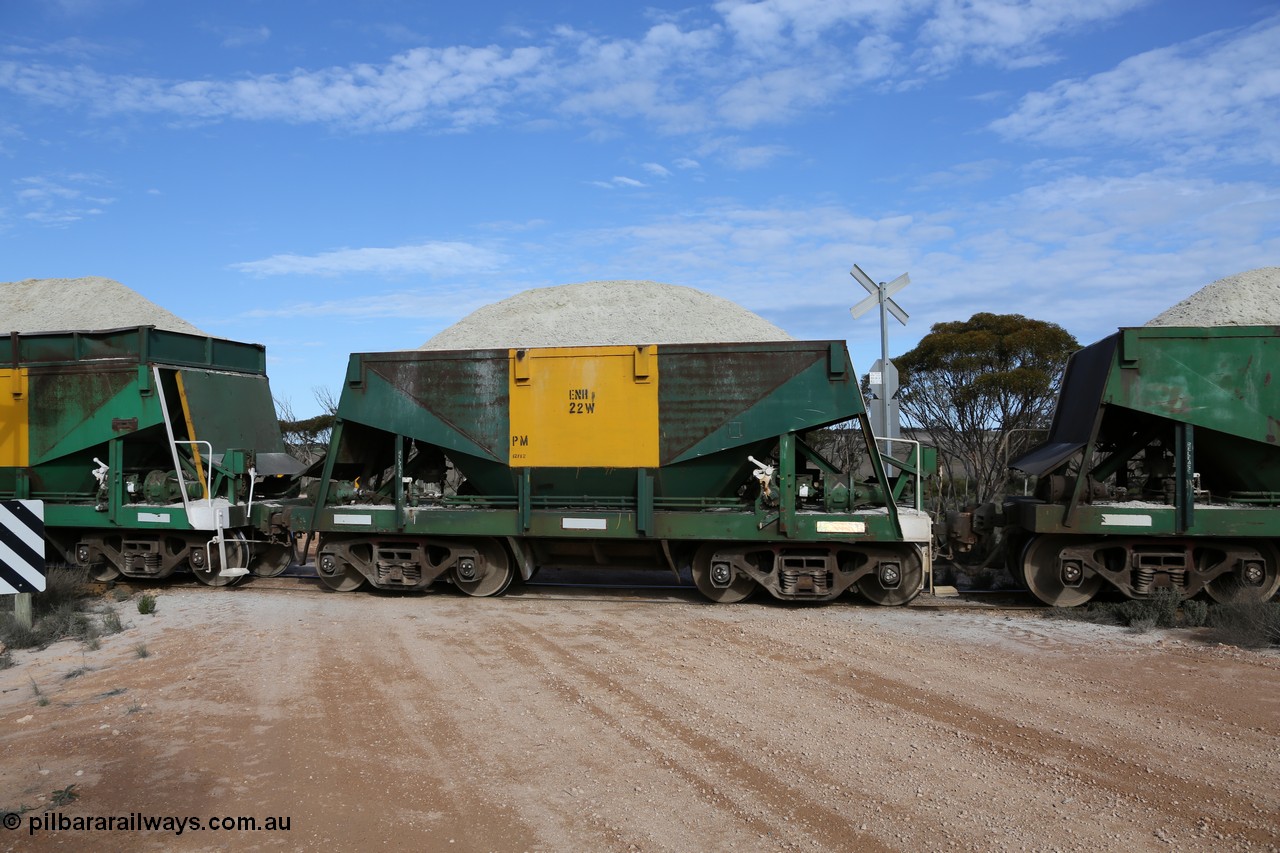 130708 0764
Charra, originally an Kinki Sharyo built NH type for the NAR now coded ENH type ENH 22 W, without hungry boards loaded with gypsum, [url=https://goo.gl/maps/fnkK0]Charoban Rd grade crossing, 477.8 km[/url].
Keywords: ENH-type;ENH22;Kinki-Sharyo-Japan;NH-type;NH922;