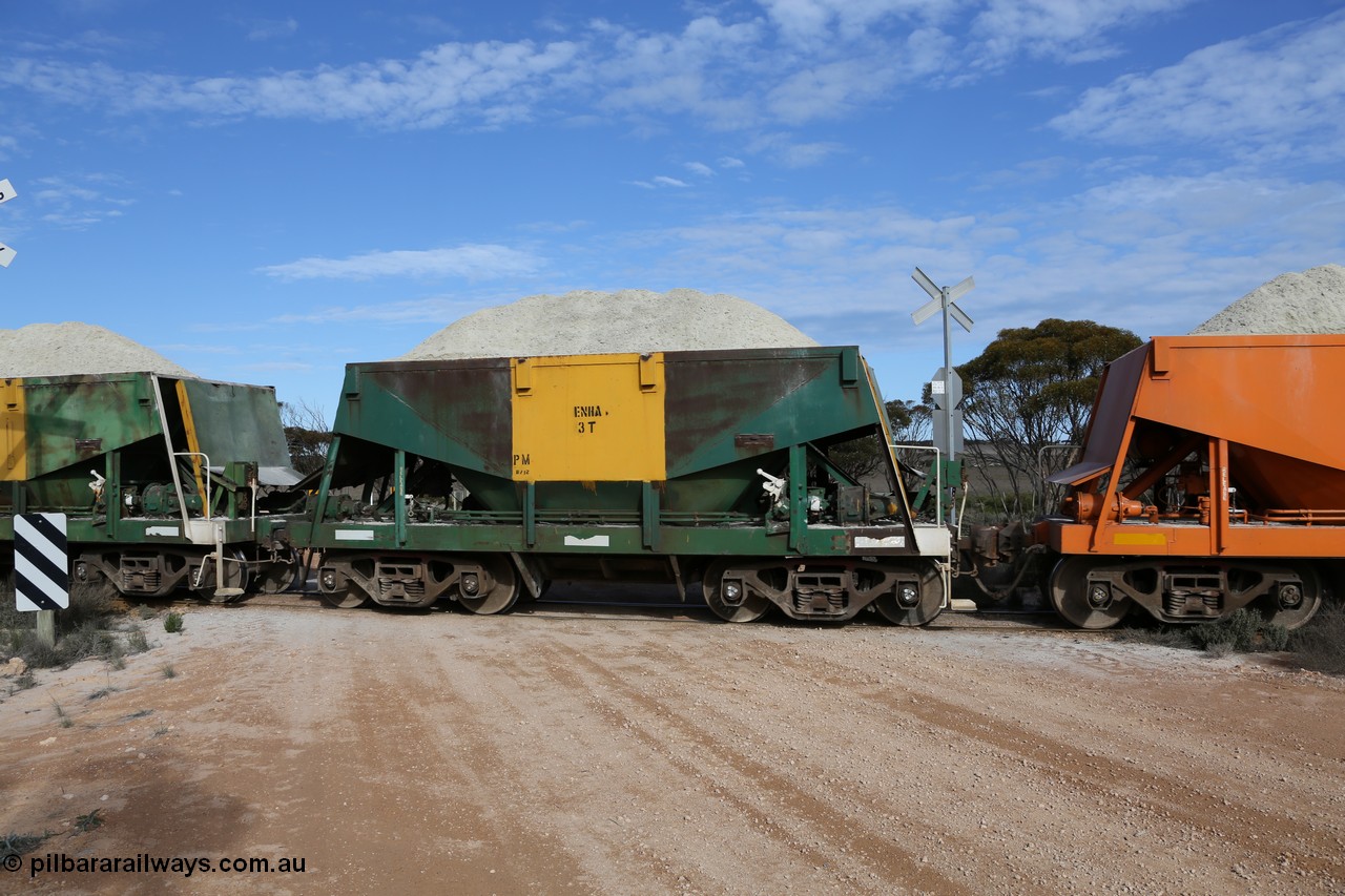 130708 0770
Charra, originally an Kinki Sharyo built NHA type NHA 983 for the NAR now coded ENHA type ENHA 3, without hungry boards loaded with gypsum, [url=https://goo.gl/maps/fnkK0]Charoban Rd grade crossing, 477.8 km[/url].
Keywords: ENHA-type;ENHA3;Kinki-Sharyo-Japan;NHA-type;NHA983;