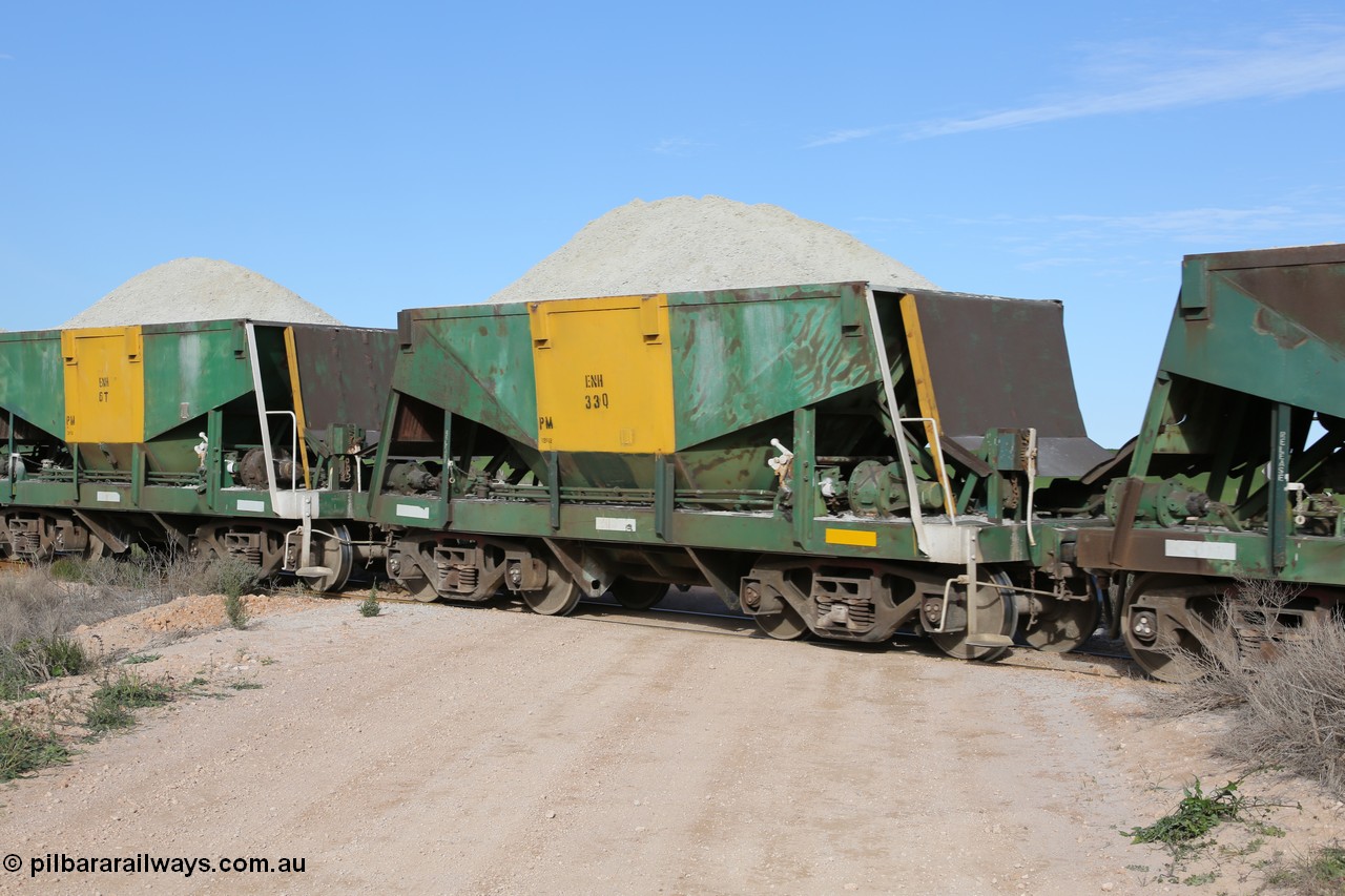 130708 0817
Moule, originally an Kinki Sharyo built NH type for the NAR now coded ENH type ENH 33 Q, without hungry boards loaded with gypsum, [url=https://goo.gl/maps/SWBMW]Mewett Rd grade crossing, 470.1 km[/url].
Keywords: ENH-type;ENH33;Kinki-Sharyo-Japan;NH-type;NH933;