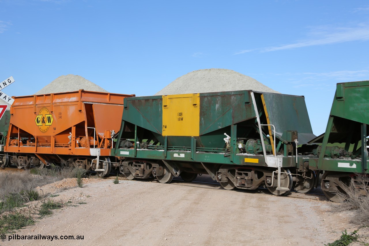 130708 0825
Moule, originally an Kinki Sharyo built NH type for the NAR now coded ENH type ENH 18, without hungry boards loaded with gypsum, [url=https://goo.gl/maps/SWBMW]Mewett Rd grade crossing, 470.1 km[/url].
Keywords: ENH-type;ENH18;Kinki-Sharyo-Japan;NH-type;NH918;