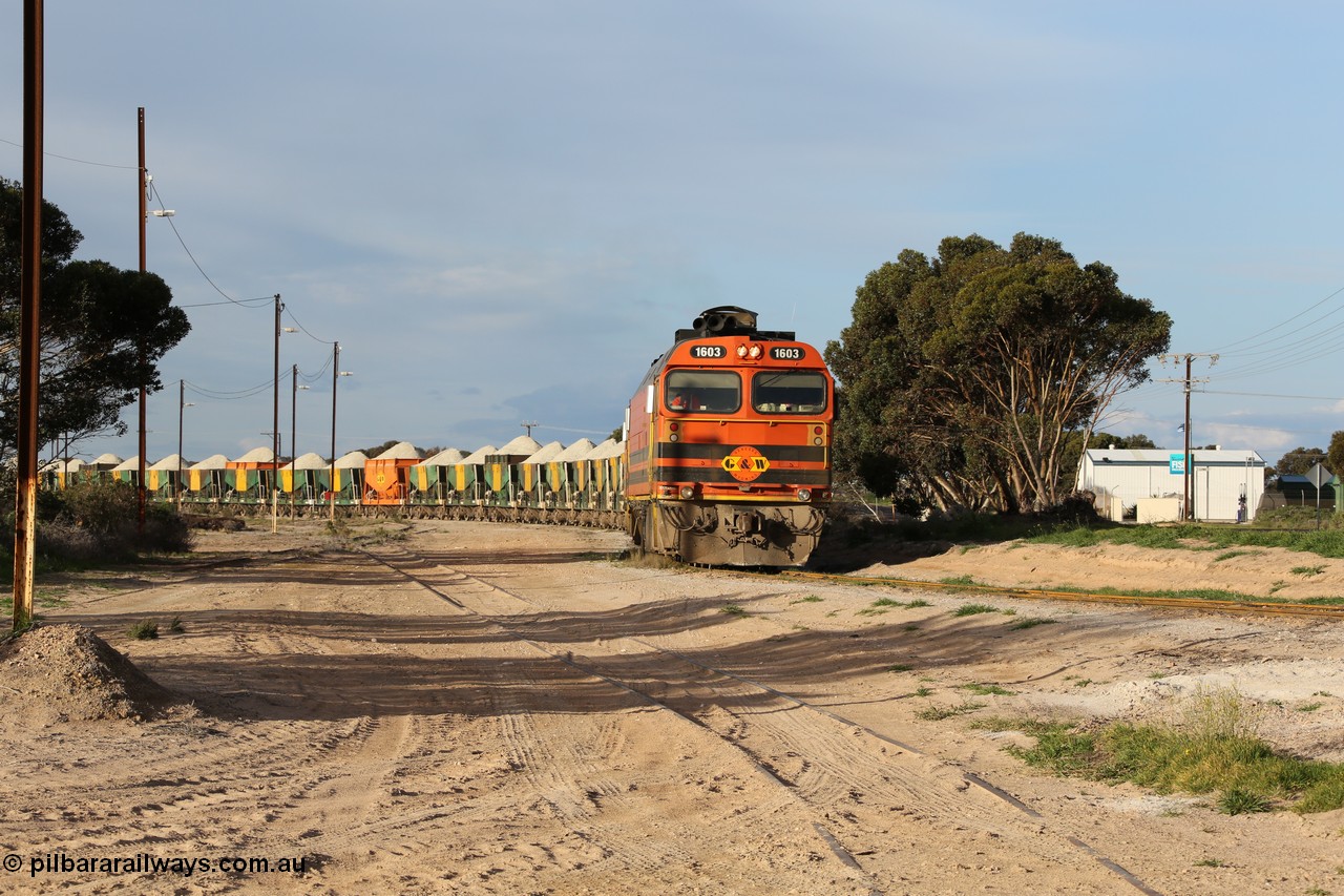 130708 0871
Thevenard, view of arriving loaded train from [url=https://goo.gl/maps/dGiE8]inside the yard[/url].
