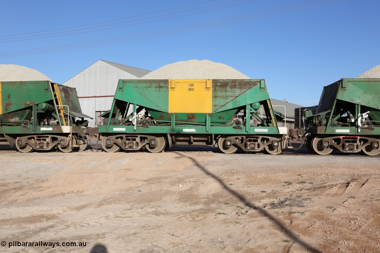 130708 0888
Thevenard originally an Kinki Sharyo built NH type for the NAR now coded ENH type ENH 36 U, without hungry boards loaded with gypsum crossing [url=https://goo.gl/maps/dgQdX]Bergmann Drive grade crossing, 434.2 km[/url].
Keywords: ENH-type;ENH36;Kinki-Sharyo-Japan;NH-type;NH936;