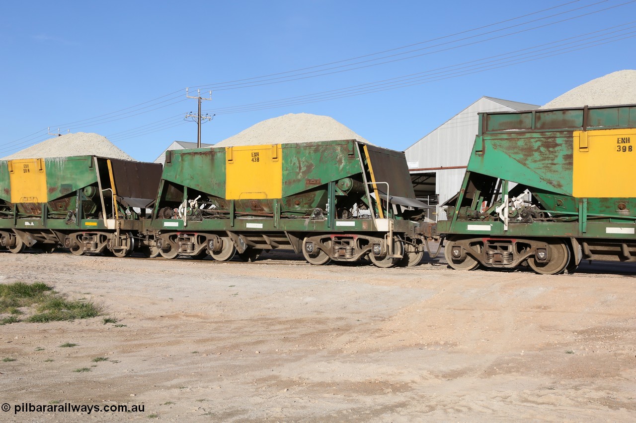 130708 0897
Thevenard originally an Kinki Sharyo built NH type for the NAR now coded ENH type ENH 43 B, without hungry boards loaded with gypsum crossing [url=https://goo.gl/maps/dgQdX]Bergmann Drive grade crossing, 434.2 km[/url].
Keywords: ENH-type;ENH43;Kinki-Sharyo-Japan;NH-type;NH943;