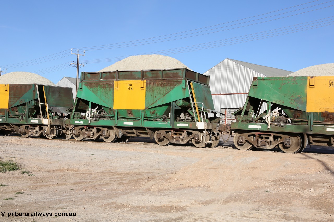 130708 0919
Thevenard originally an Kinki Sharyo built NH type for the NAR now coded ENH type ENH 52, with hungry boards still fitted, loaded with gypsum crossing [url=https://goo.gl/maps/dgQdX]Bergmann Drive grade crossing, 434.2 km[/url].
Keywords: ENH-type;ENH52;Kinki-Sharyo-Japan;NH-type;NH952;