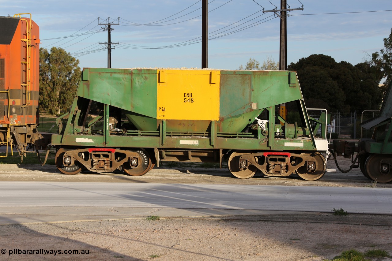 130708 0969
Thevenard originally an Kinki Sharyo built NH type for the NAR now coded ENH type ENH 54, without hungry boards having now been emptied crossing [url=https://goo.gl/maps/bHFc8]Innes Avenue grade crossing[/url].
Keywords: ENH-type;ENH54;Kinki-Sharyo-Japan;NH-type;NH954;