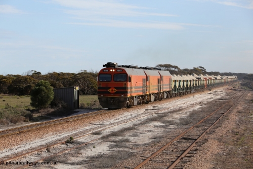 130708 0791
Charra, [url=https://goo.gl/maps/GuXC0]crossing loop, 466.2 km[/url].
