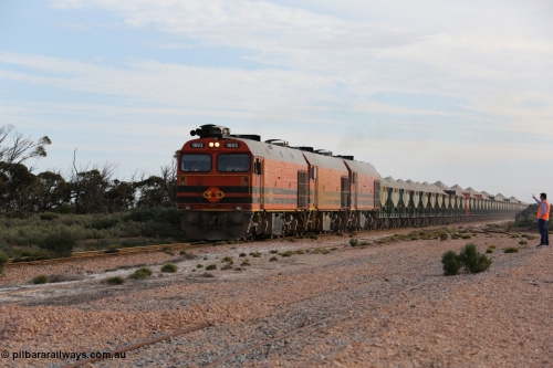130708 0828
Moule, [url=https://goo.gl/maps/Zkxka]crossing loop, 445.6 km[/url].
