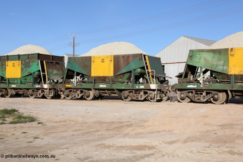 130708 0895
Thevenard originally an Kinki Sharyo built NH type for the NAR now coded ENH type ENH 46 F, without hungry boards loaded with gypsum crossing [url=https://goo.gl/maps/dgQdX]Bergmann Drive grade crossing, 434.2 km[/url].
Keywords: ENH-type;ENH46;Kinki-Sharyo-Japan;NH-type;NH946;