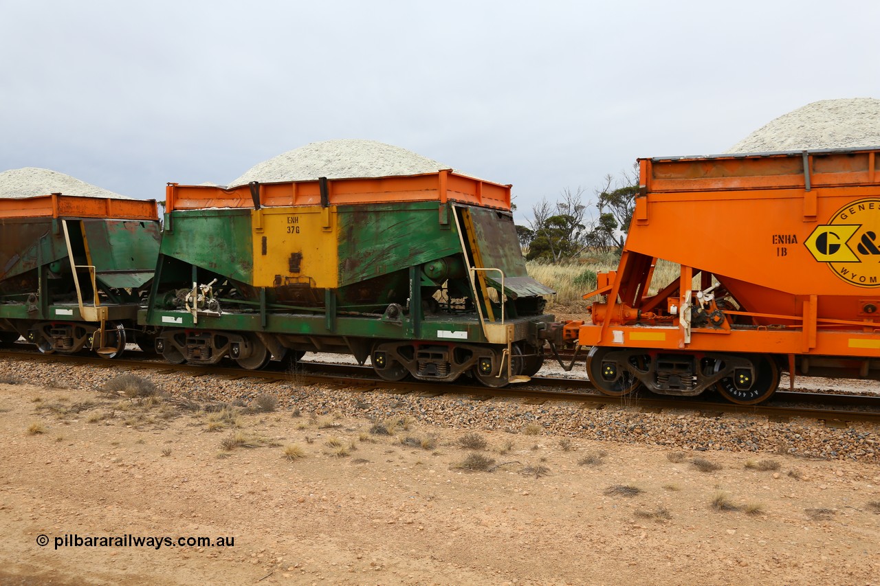 161109 1907
Moule, originally built by Kinki Sharyo as the NH type for the NAR in 1968, sent to Port Lincoln in 1978, then rebuilt and recoded ENH type in 1984, ENH 37 with hungry boards loaded with gypsum.
Keywords: ENH-type;ENH37;Kinki-Sharyo-Japan;NH-type;NH937;