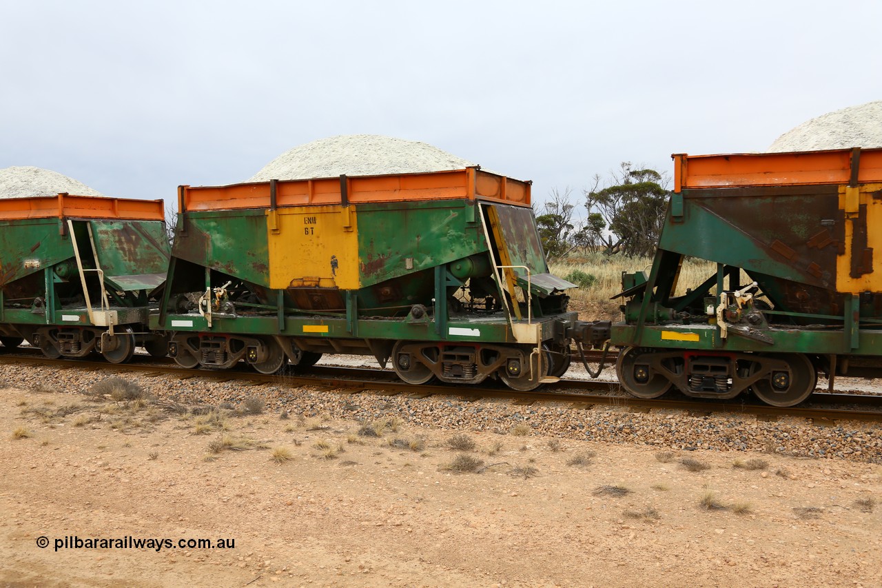 161109 1909
Moule, originally built by Kinki Sharyo as the NH type for the NAR in 1968, sent to Port Lincoln in 1978, then rebuilt and recoded ENH type in 1984, ENH 6 with hungry boards loaded with gypsum.
Keywords: ENH-type;ENH6;Kinki-Sharyo-Japan;NH-type;NH906;