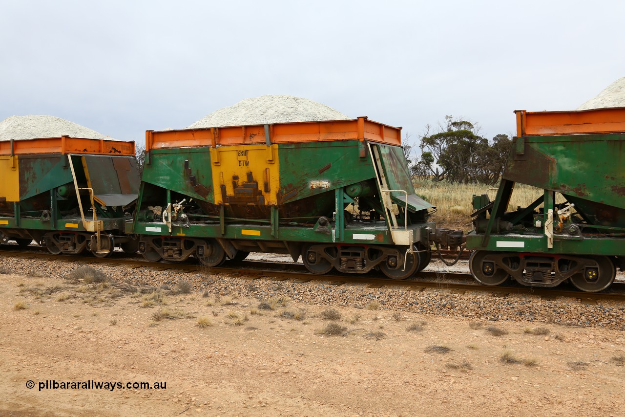 161109 1910
Moule, originally built by Kinki Sharyo as the NH type for the NAR in 1968, sent to Port Lincoln in 1978, then rebuilt and recoded ENH type in 1984, the last member of both types ENH 61 with hungry boards loaded with gypsum.
Keywords: ENH-type;ENH61;Kinki-Sharyo-Japan;NH-type;NH961;