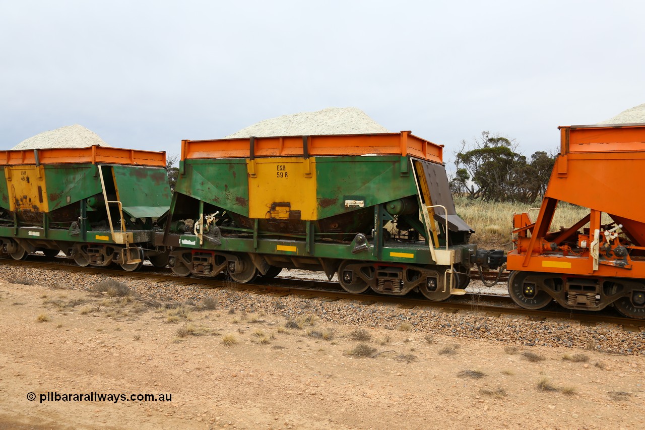 161109 1936
Moule, originally built by Kinki Sharyo as the NH type for the NAR in 1968, sent to Port Lincoln in 1978, then rebuilt and recoded ENH type in 1984, ENH 59 with hungry boards loaded with gypsum.
Keywords: ENH-type;ENH59;Kinki-Sharyo-Japan;NH-type;NH959;