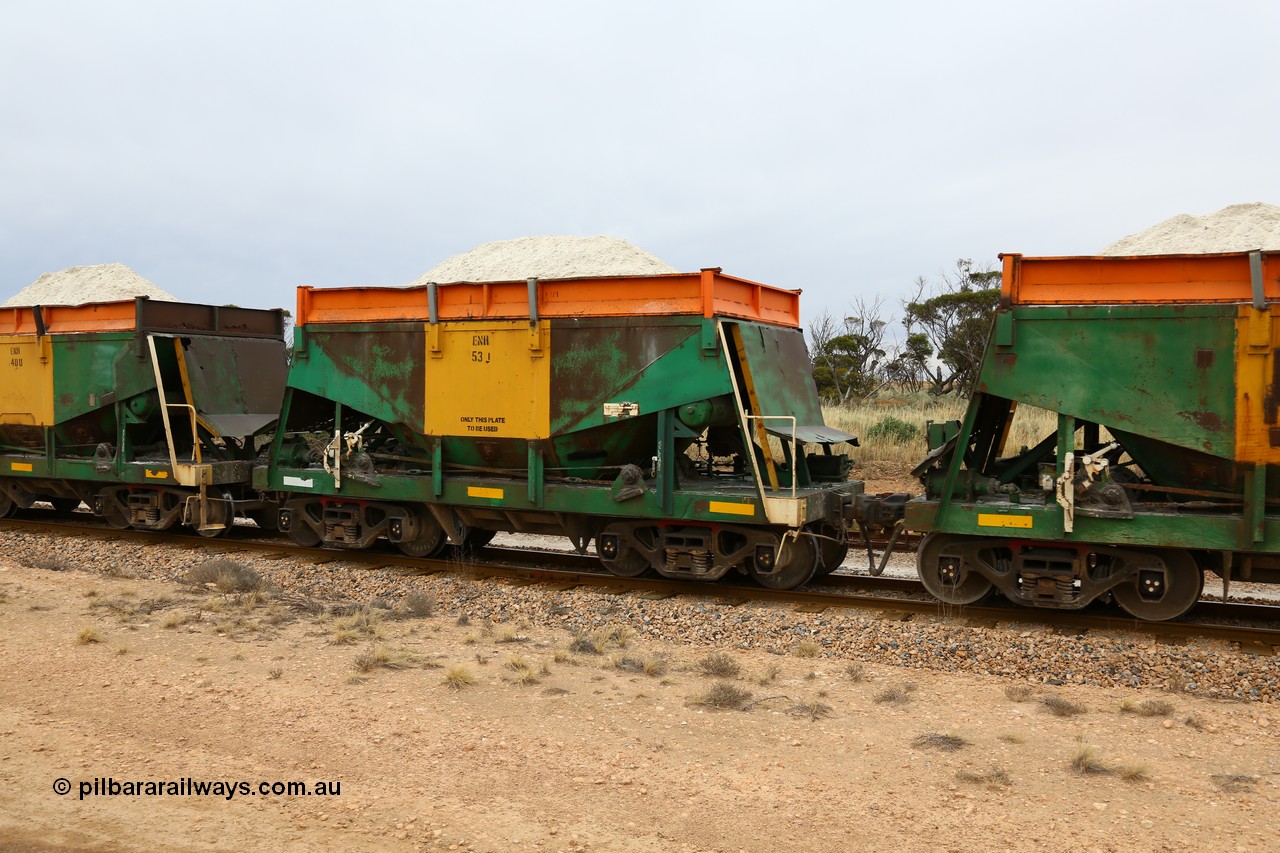 161109 1952
Moule, originally built by Kinki Sharyo as the NH type for the NAR in 1968, sent to Port Lincoln in 1978, then rebuilt and recoded ENH type in 1984, ENH 53 with hungry boards loaded with gypsum.
Keywords: ENH-type;ENH53;Kinki-Sharyo-Japan;NH-type;NH953;