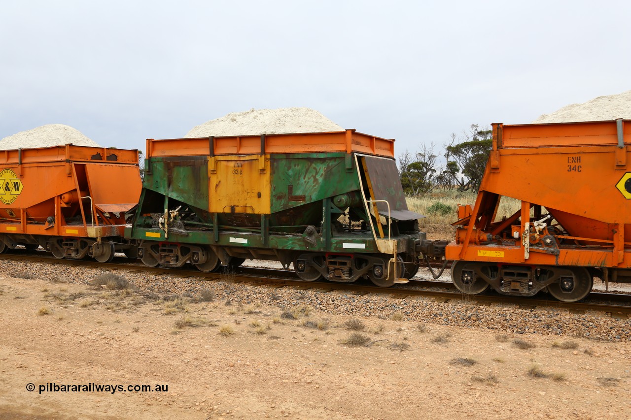 161109 1955
Moule, originally built by Kinki Sharyo as the NH type for the NAR in 1968, sent to Port Lincoln in 1978, then rebuilt and recoded ENH type in 1984, ENH 33 with hungry boards loaded with gypsum.
Keywords: ENH-type;ENH33;Kinki-Sharyo-Japan;NH-type;NH933;