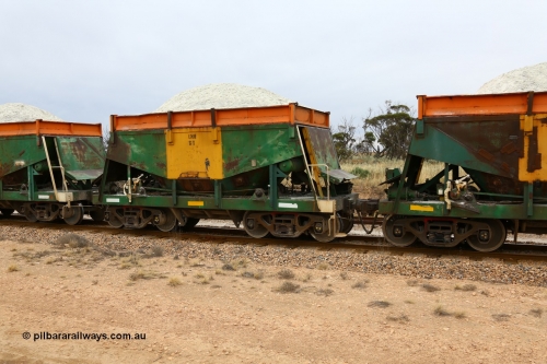 161109 1909
Moule, originally built by Kinki Sharyo as the NH type for the NAR in 1968, sent to Port Lincoln in 1978, then rebuilt and recoded ENH type in 1984, ENH 6 with hungry boards loaded with gypsum.
Keywords: ENH-type;ENH6;Kinki-Sharyo-Japan;NH-type;NH906;