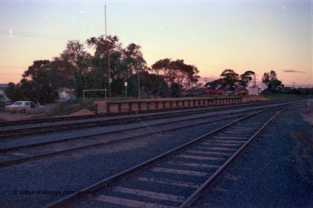 102-13
Speed station yard overview, platform, building removed, radio repeater in distant background.
