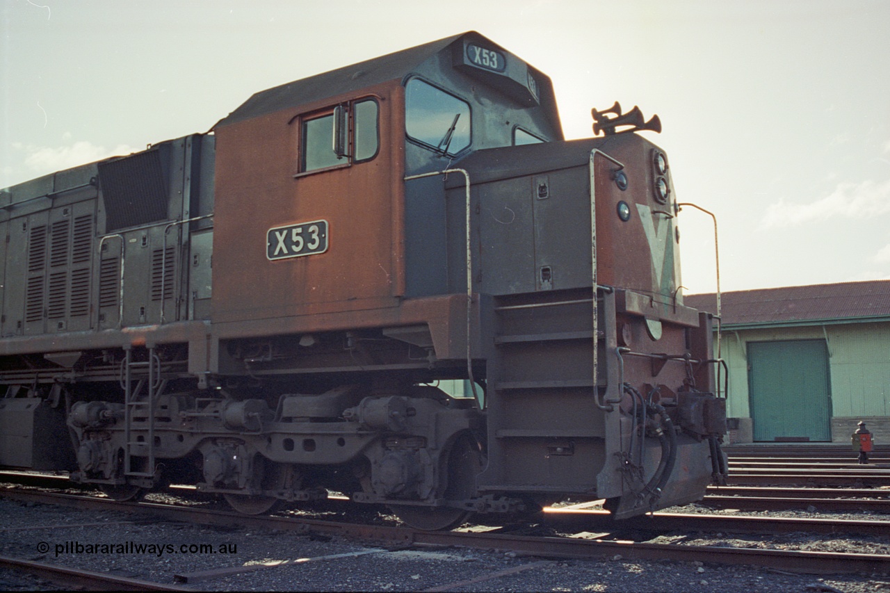 103-29
Benalla station yard, broad gauge V/Line X class loco X 53 with serial 75-800 a Clyde Engineering Rosewater SA built EMD model G26C, cab front RHS.
Keywords: X-class;X53;Clyde-Engineering-Rosewater-SA;EMD;G26C;75-800;