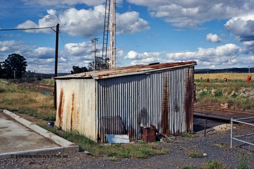 104-21
Wallan, gangers trolley shed, view from rear.
