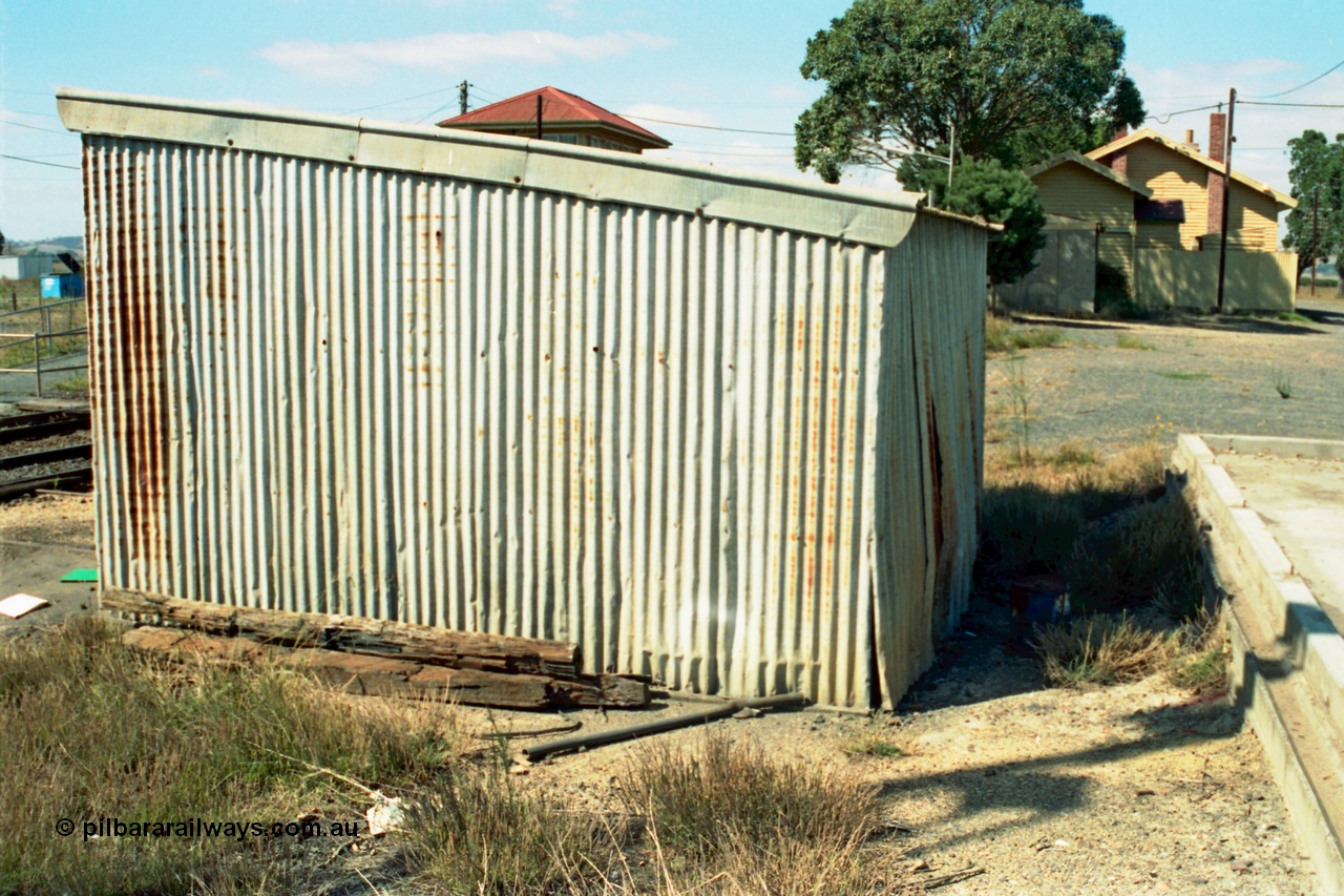 105-12
Wallan, gangers trolley shed, north side elevation.
