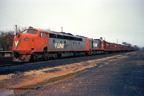 106-13
Seymour, rationalised yard overview with V/Line broad gauge S class S 310 'George Higinbotham' Clyde Engineering EMD model A7 serial 60-227 and T class T 400 Clyde Engineering EMD model G18B serial 67-495 with stabled down Wodonga goods train 9303.
Keywords: S-class;S310;Clyde-Engineering-Granville-NSW;EMD;A7;60-227;bulldog;T-class;T400;G18B;67-495;