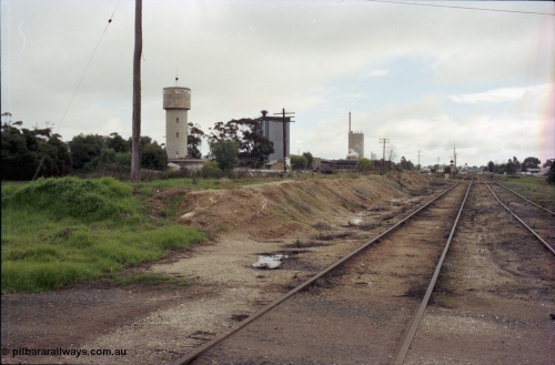 107-09
Tongala station, former old platform, looking north.

