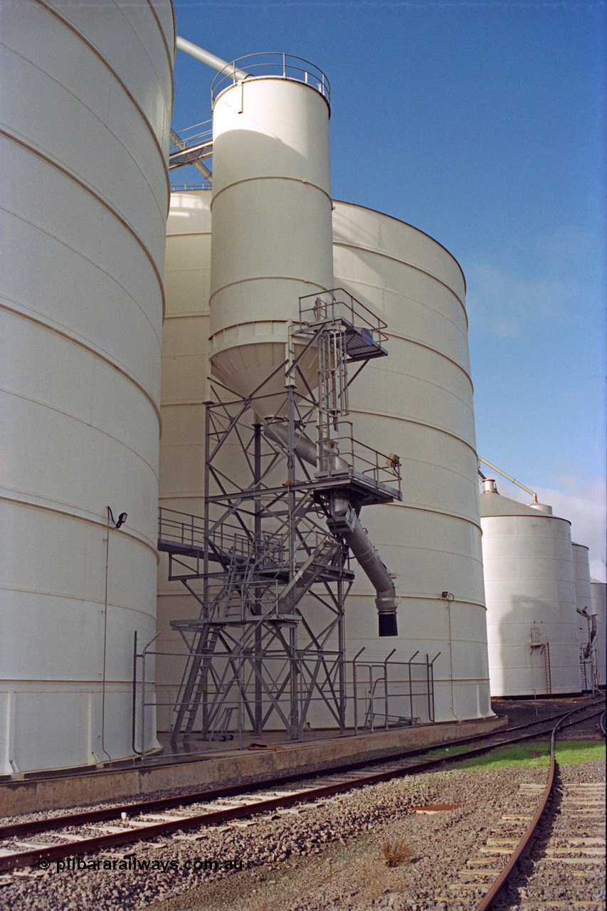 108-03
Murchison East silo complex, detail photos Ascom Jumbo silo rail outflow spout, left side elevation.
