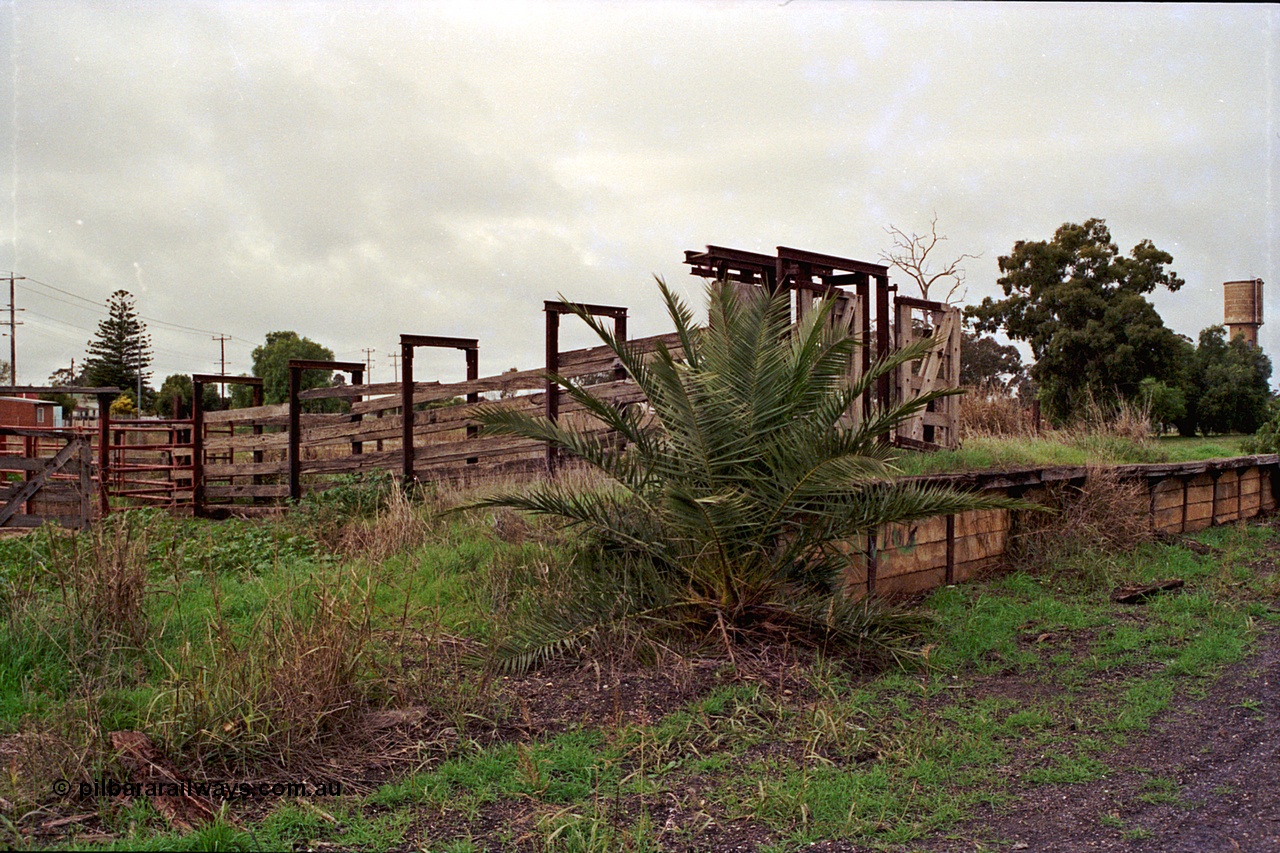 108-37
Kyabram, cattle yards and loading race and platform.
