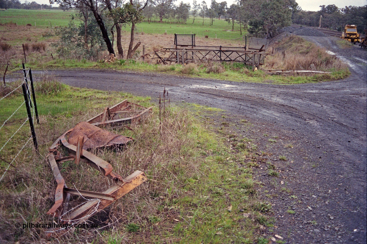 109-08
Broadford Loop, standard gauge, damaged signal bridge
