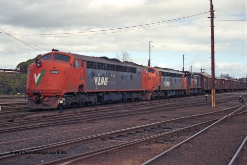 109-24
Benalla, yard view, V/Line broad gauge S class S 302 'Edward Henty' Clyde Engineering EMD model A7 serial 57-166, B class B 64 Clyde Engineering EMD model ML2 serial ML2-5 and T class T 403 Clyde Engineering EMD model G18B serial 67-498 with stabled down Wodonga goods train 9303, point indicators, louvre vans.
Keywords: S-class;S302;Clyde-Engineering-Granville-NSW;EMD;A7;57-166;bulldog;
