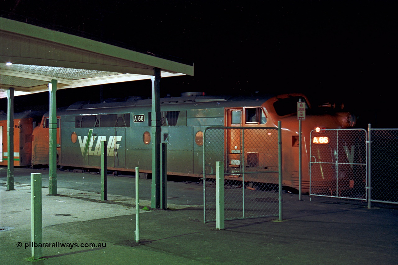 110-29
Seymour station platform one, V/Line broad gauge A class A 66 Clyde Engineering EMD model AAT22C-2R serial 84-1186 rebuilt from B 66 Clyde Engineering EMD model ML2 serial ML2-7 leads the up Albury passenger train 83##.
Keywords: A-class;bulldog;A66;Clyde-Engineering-Rosewater-SA;EMD;AAT22C-2R;84-1186;rebuild;