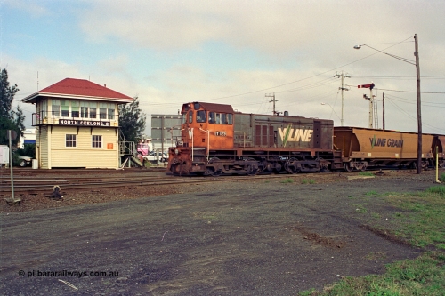 111-18
North Geelong C Box, V/Line broad gauge shunt loco Y class Y 129 Clyde Engineering EMD model G6B serial 65-395 shunts a loaded grain rake of V/Line Grain VHGF type bogie grain waggons from Geelong Yard into grain arrival roads, disc signal on signal post 16 is pulled of for movement.
Keywords: Y-class;Y129;Clyde-Engineering-Granville-NSW;EMD;G6B;65-395;
