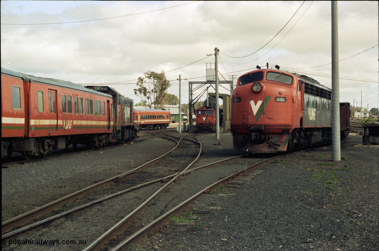 117-34
Seymour loco depot and passenger yard, V/Line H set N set and P class P 12 Clyde Engineering EMD model G18HBR serial 84-1206 rebuilt from T 329 Clyde Engineering EMD model G8B serial 56-82, N class N 472 'City of Sale' Clyde Engineering EMD model JT22HC-2 serial 87-1201, B class B 61 Clyde Engineering EMD model ML2 serial ML2-2, yard overview.
Keywords: B-class;B61;Clyde-Engineering-Granville-NSW;EMD;ML2;ML2-2;bulldog;