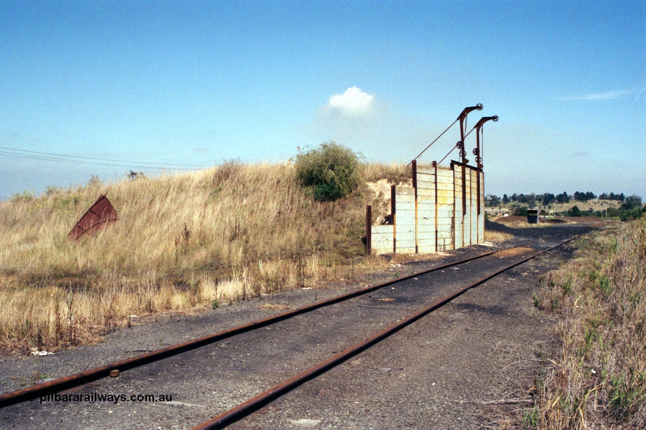 121-35
Maryvale, Hazelwood Siding loading ramp.
