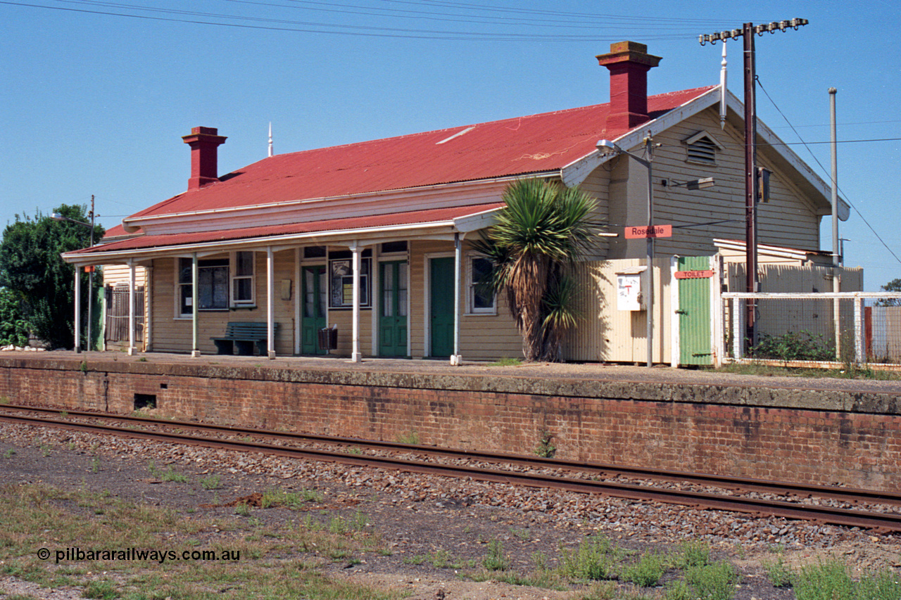 122-17
Rosedale station building.
