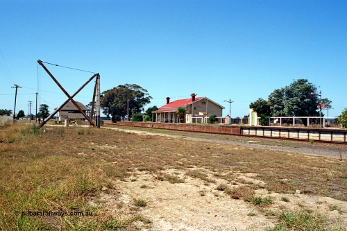 122-18
Rosedale station overview, platform, building, goods shed and crane.
