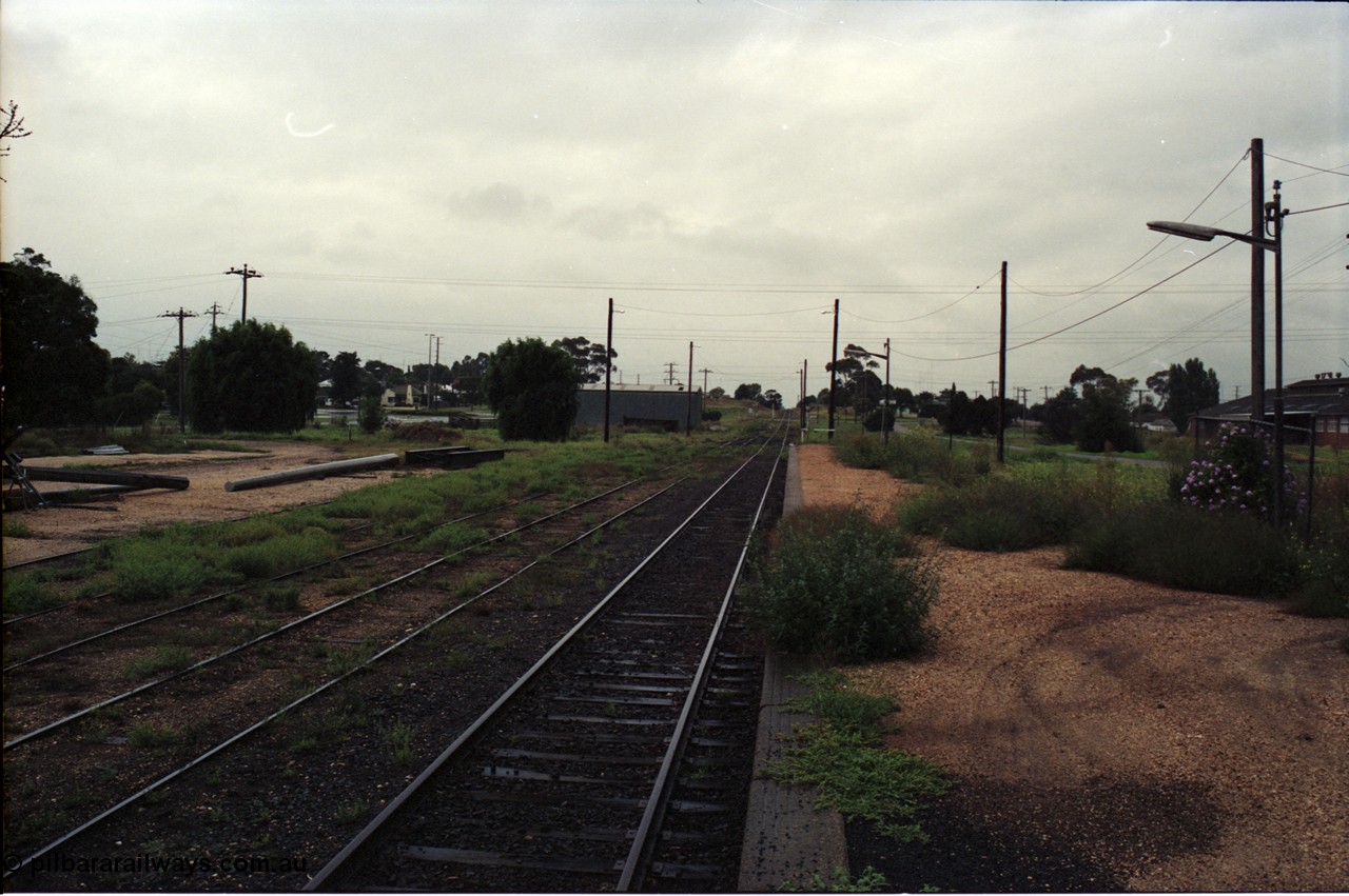 123-2-14
Maffra station yard view, looking towards Stratford, station platform.
