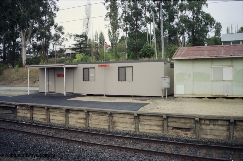 123-2-01
Bunyip, station building and platform view, temporary portable dwelling, train control telephone cabinet.
