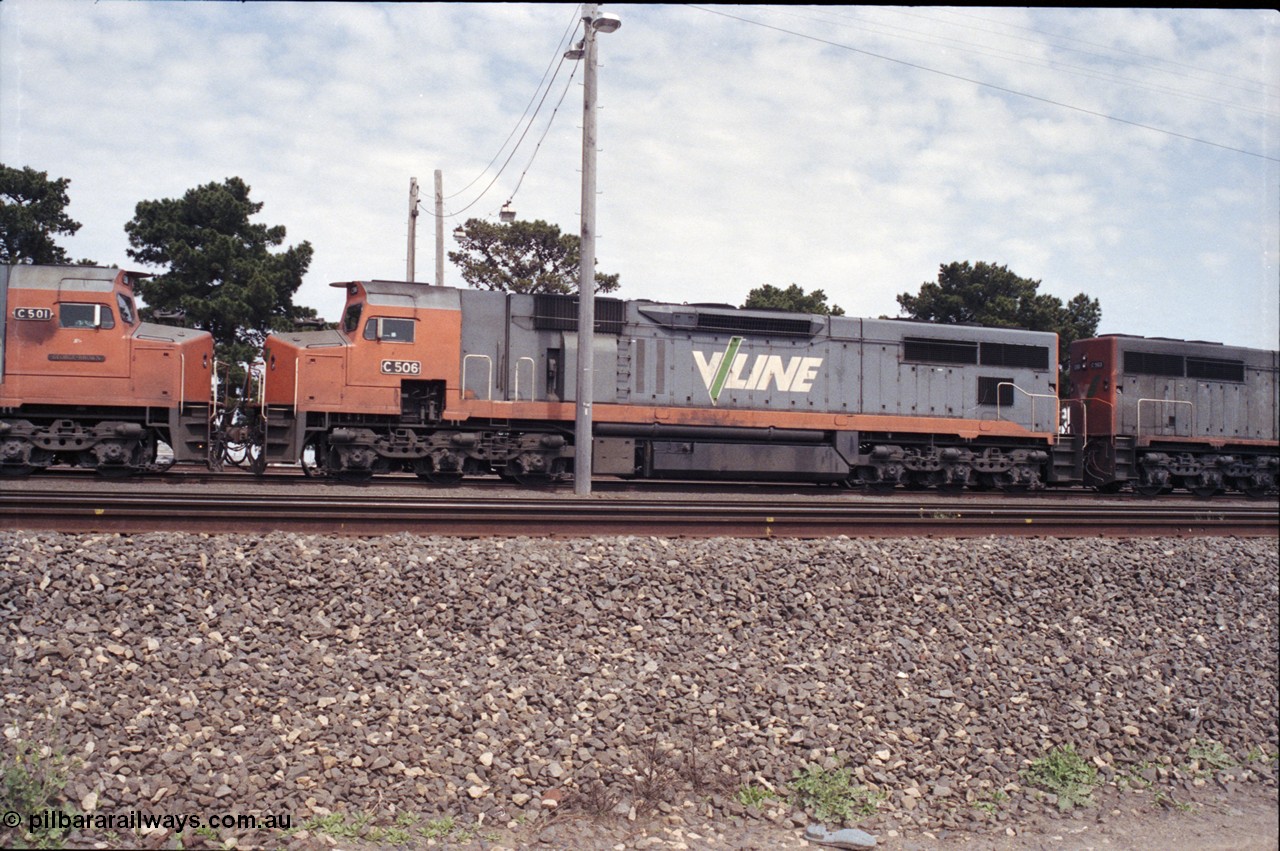 126-13
Tottenham broad gauge train 9169 down goods to Adelaide via Cressy, brake testing at Tottenham , V/Line C class C 506 Clyde Engineering EMD model GT26C serial 76-829, side view.
Keywords: C-class;C506;Clyde-Engineering-Rosewater-SA;EMD;GT26C;76-829;