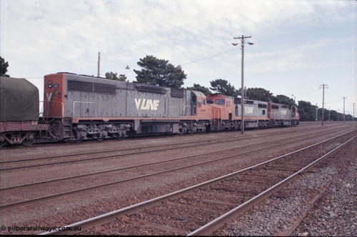 126-05
Tottenham broad gauge train 9169 down goods to Adelaide via Cressy, brake testing at Tottenham 9.5 km, V/Line C classes C 503 Clyde Engineering EMD model GT26C serial 76-826, C 506 serial 76-829 and C 501 'George Brown' serial 76-824, trailing view.
Keywords: C-class;C501;Clyde-Engineering-Rosewater-SA;EMD;GT26C;76-824;C506;76-826;C503;76-829;
