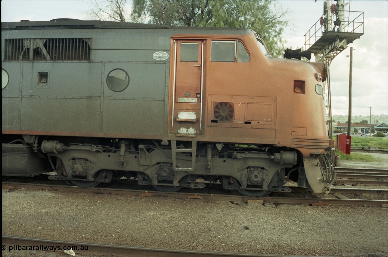 127-10
Wodonga yard broad gauge V/Line A class A 70 Clyde Engineering EMD model AAT22C-2R serial 84-1187 rebuilt from B 70 Clyde Engineering EMD model ML2 serial ML2-11, stabled near B Box, cab side view.
Keywords: A-class;A70;Clyde-Engineering-Rosewater-SA;EMD;AAT22C-2R;84-1187;rebuild;bulldog;