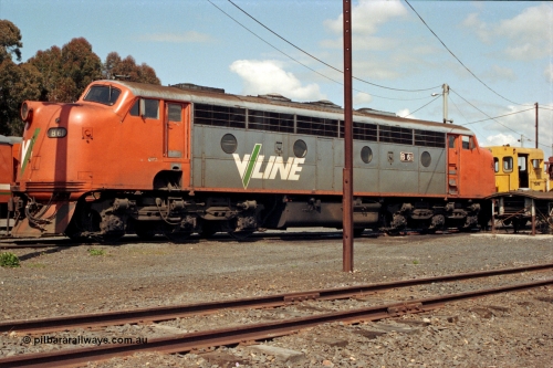 127-01
Seymour loco depot, V/Line B class B 61 Clyde Engineering EMD model ML2 serial ML2-2.
Keywords: B-class;B61;Clyde-Engineering-Granville-NSW;EMD;ML2;ML2-2;bulldog;