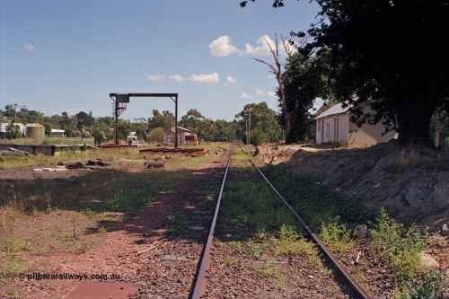 129-2-33
Meeniyan station overview, looking towards Melbourne from middle of yard.

