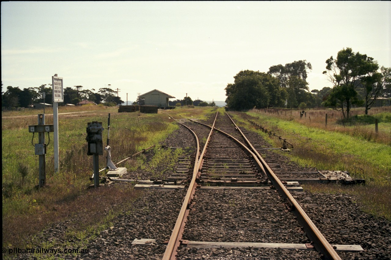 129-3-09
Toora yard overview, looking towards Melbourne, staff locked points, lever, interlocking, goods shed.
