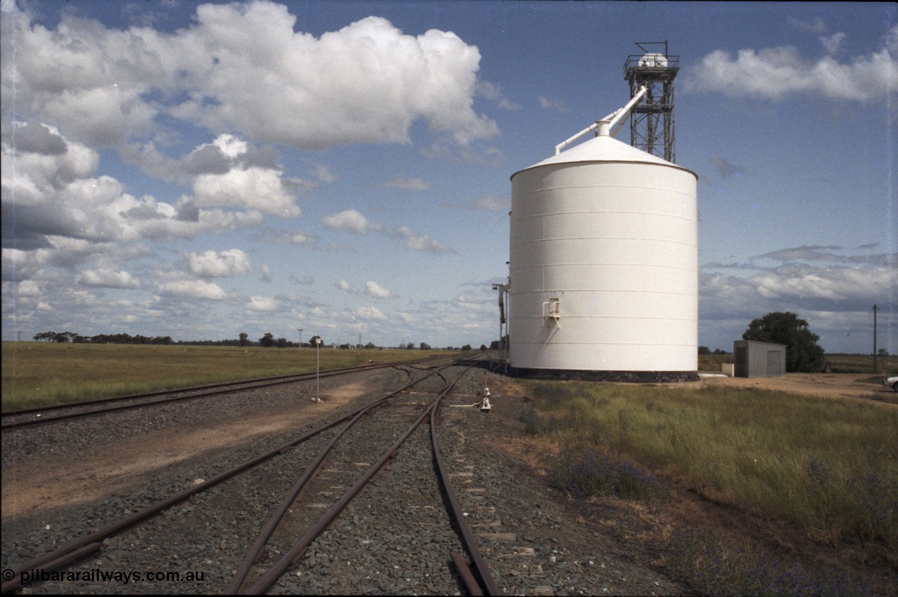 131-2-12
Caldwell yard overview, Ascom silo complex, track view.
